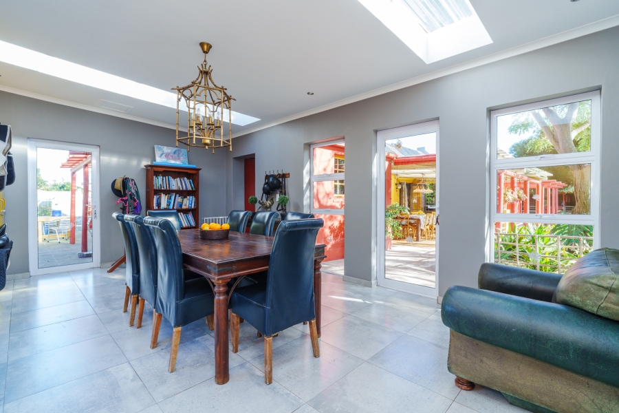 4 Bedroom Property for Sale in Meadowsteads Western Cape
